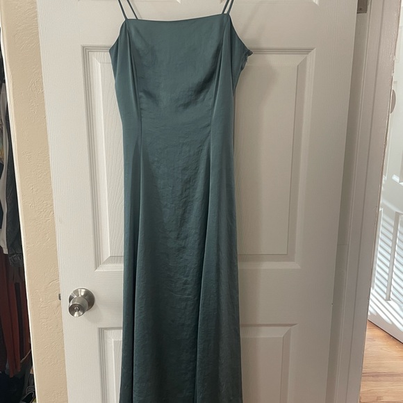 Theory Came Volume MIDI Dress - Picture 2 of 3